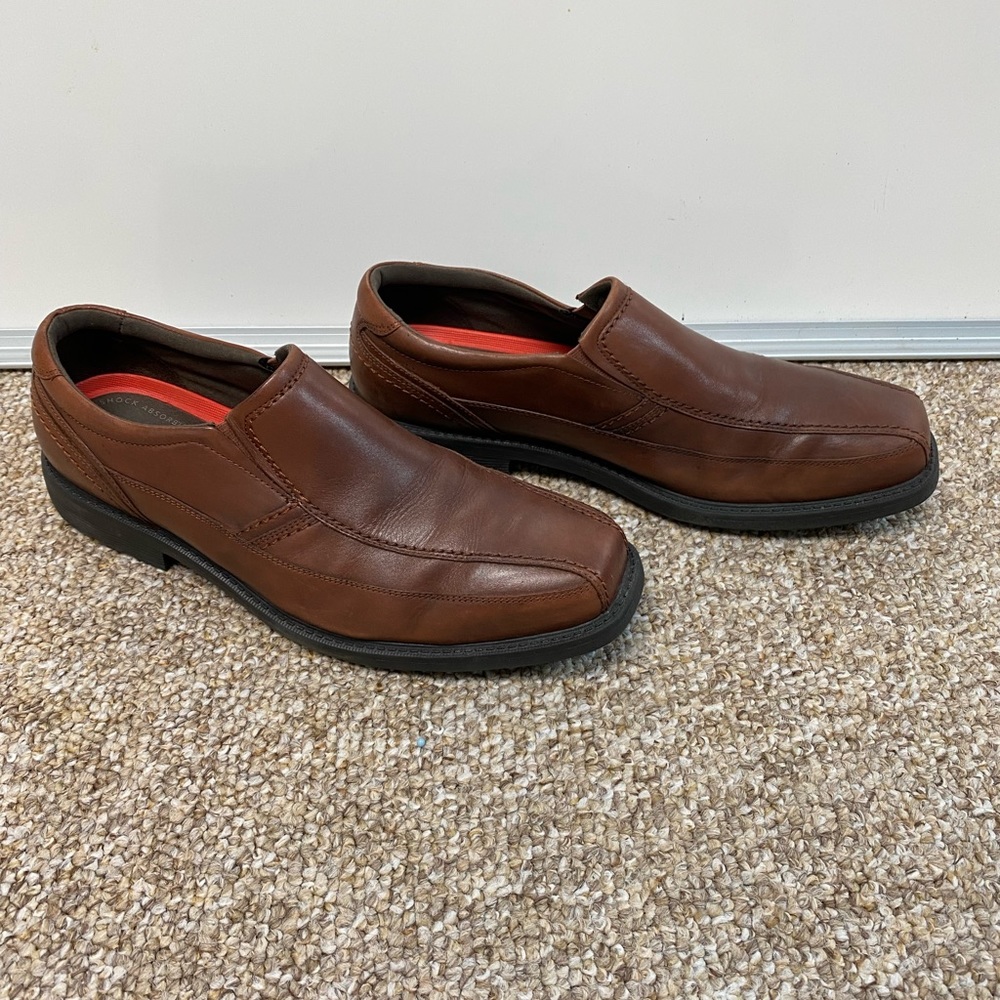 Brown Rockport dress shoes